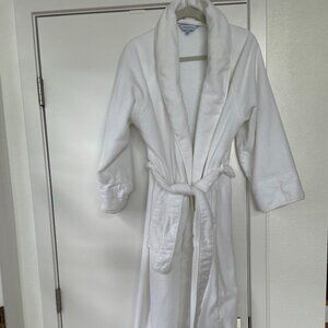 The Company Store Turkish Cotton Terry Robe in‎ White, Size M, Style #67048